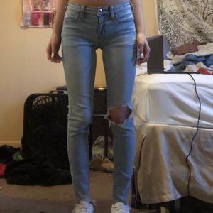 Light Wash Low Rise American Eagle Jeggings